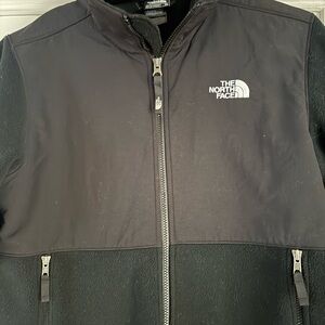 The North Face Youth Boys Black Performance Jacket Gently Worn